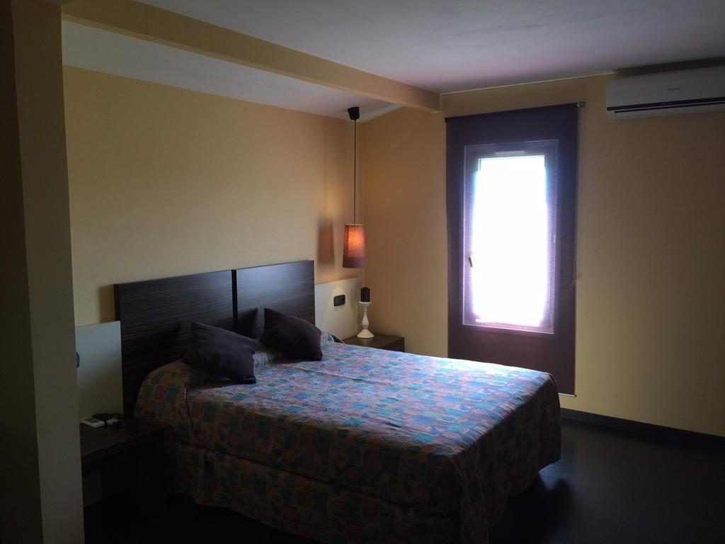 Hostal - Restaurante Asador Esperanza Уэска Экстерьер фото