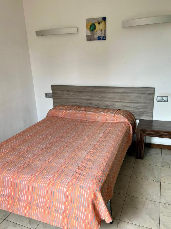 Hostal - Restaurante Asador Esperanza Уэска Экстерьер фото