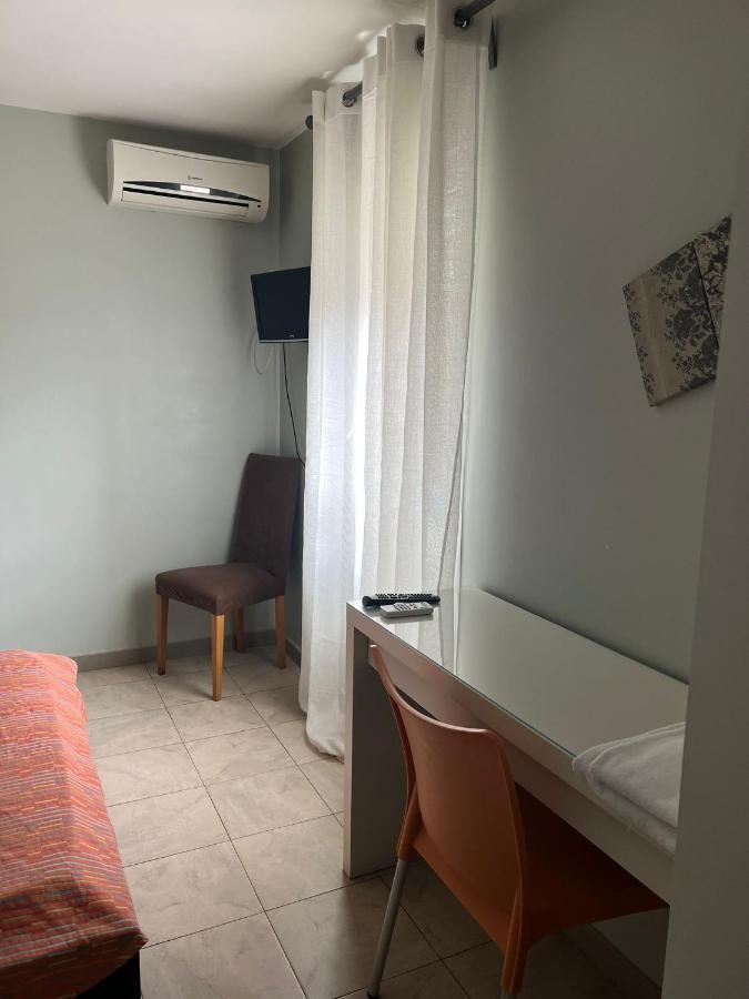 Hostal - Restaurante Asador Esperanza Уэска Экстерьер фото